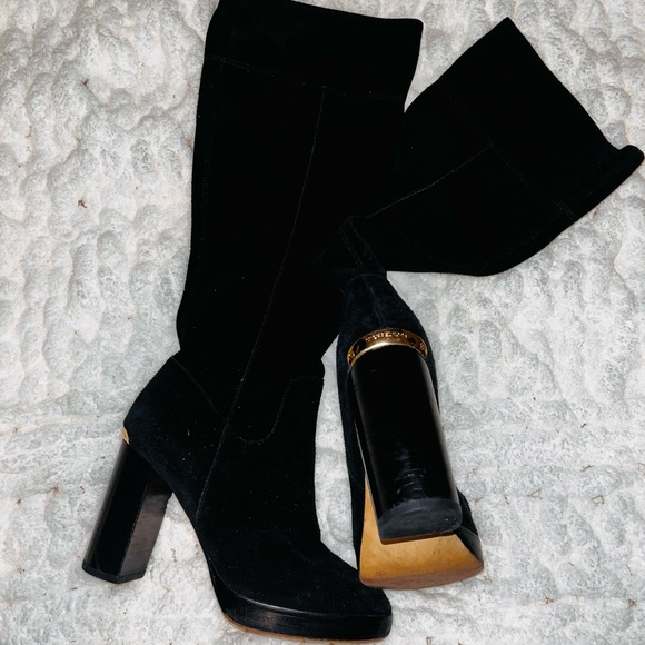 Knee High Heal Boots - Picture 1 of 2